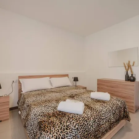 6 Ospiti, Parcheggio Gratis, 10 Minuti Da 公寓 *