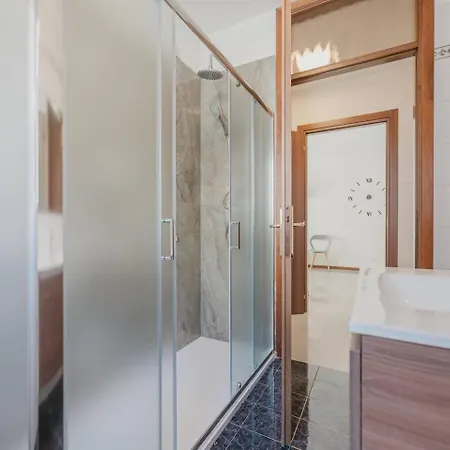 6 Ospiti, Parcheggio Gratis, 10 Minuti Da *