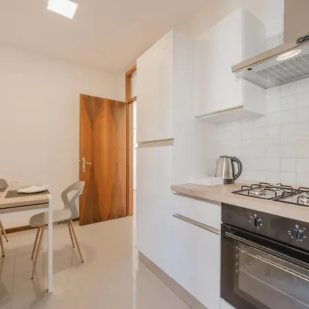 Unico 4 - Moderno Per Famiglie Appartamento